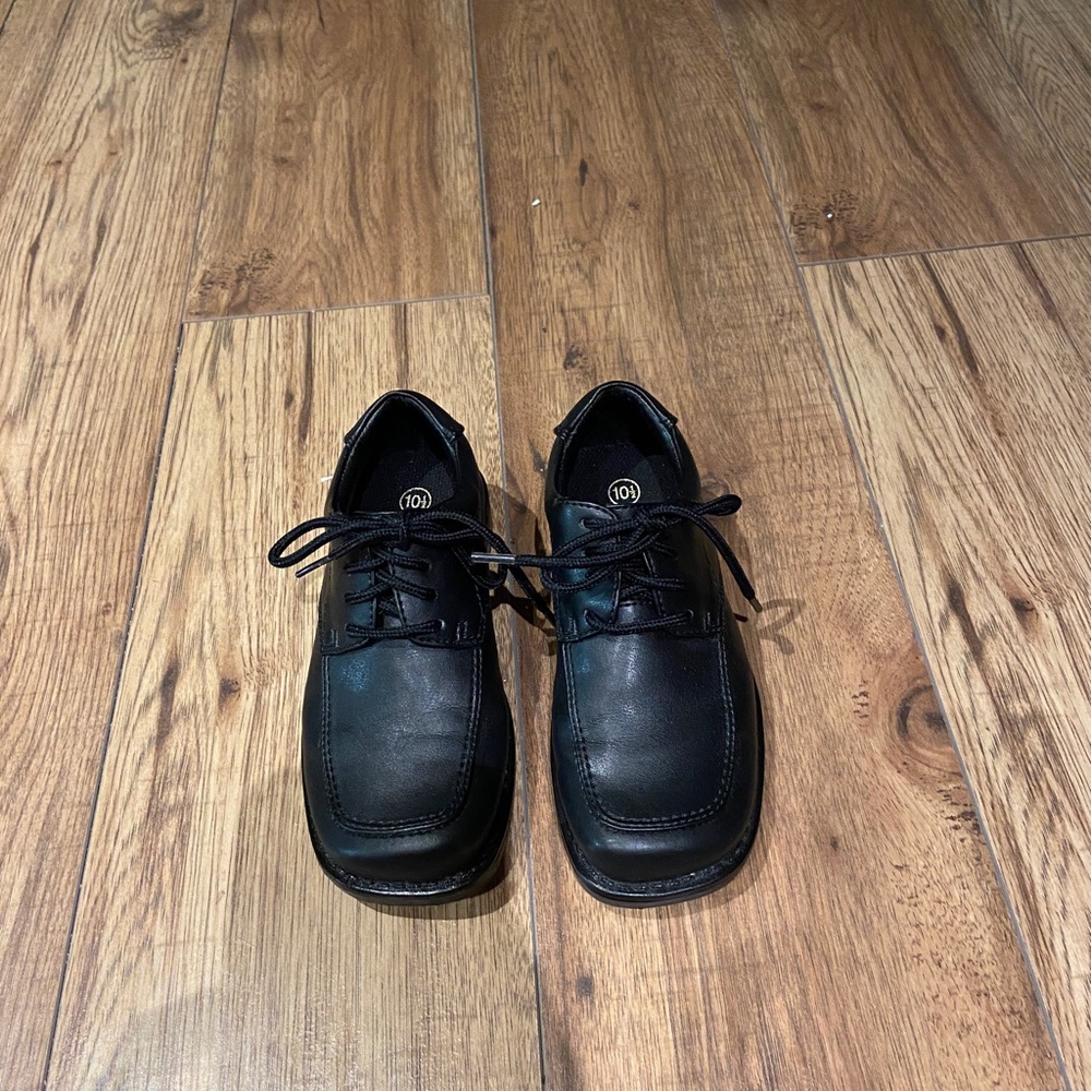 NWOT kids Smartfits dress shoes